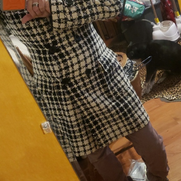 Coat - Picture 8 of 8